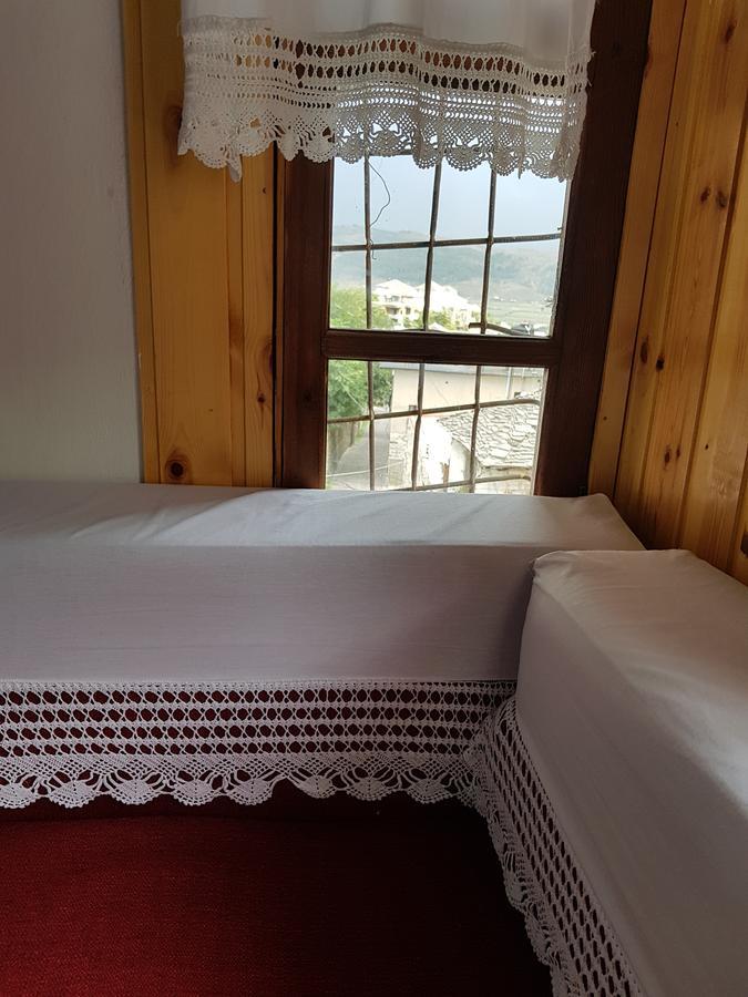 Eva Guesthouse Gjirokastër Exterior foto