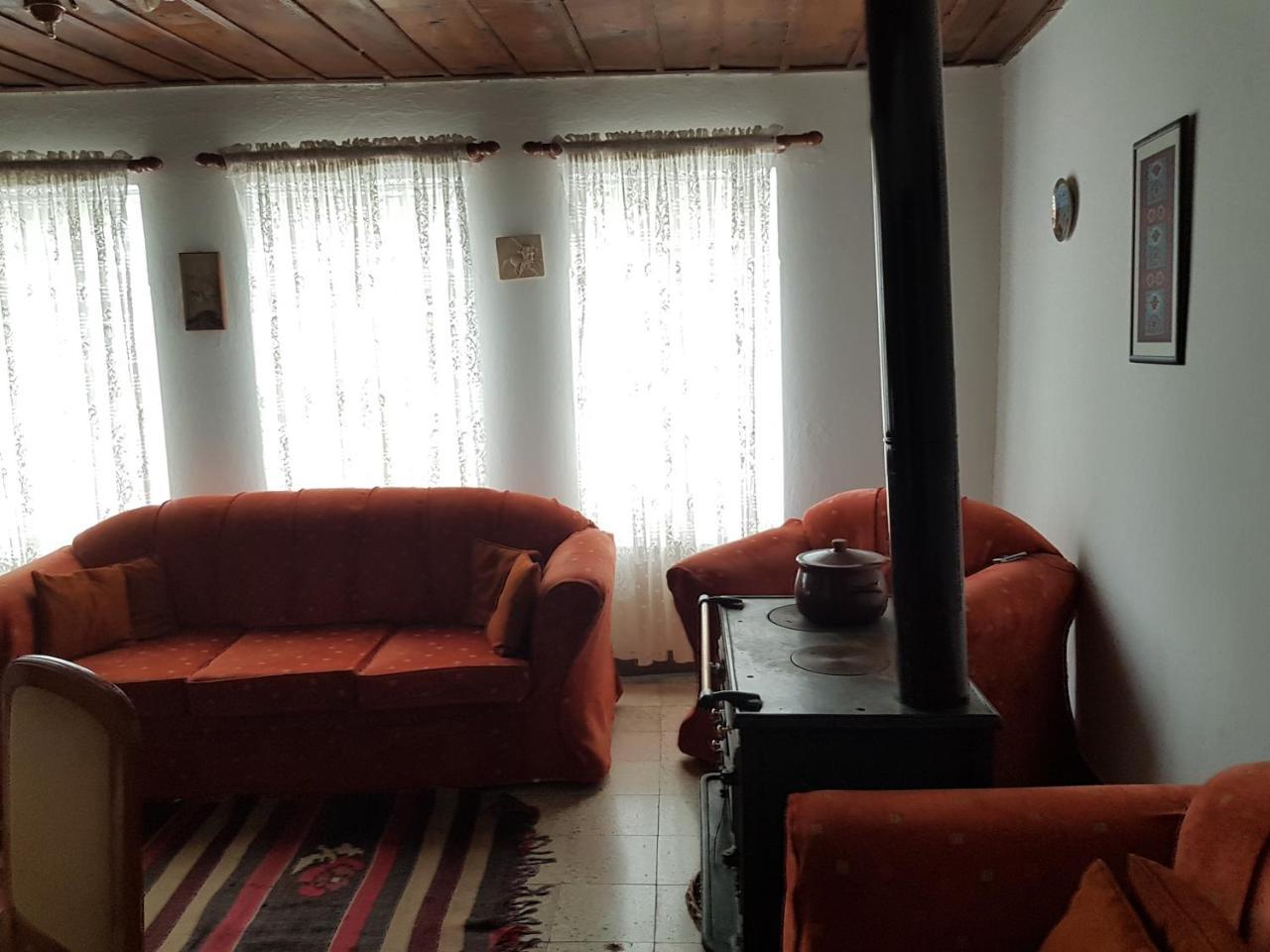 Eva Guesthouse Gjirokastër Exterior foto