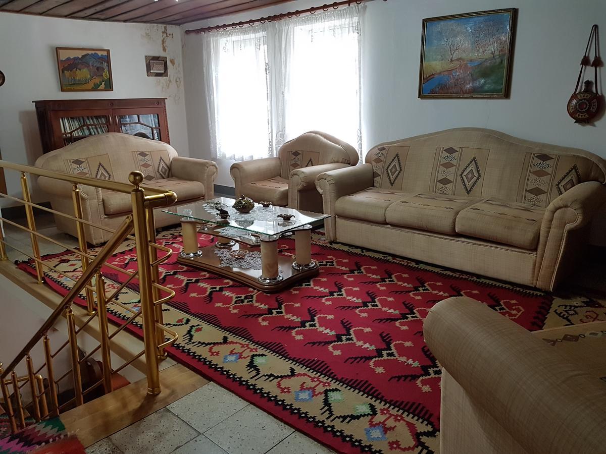 Eva Guesthouse Gjirokastër Exterior foto